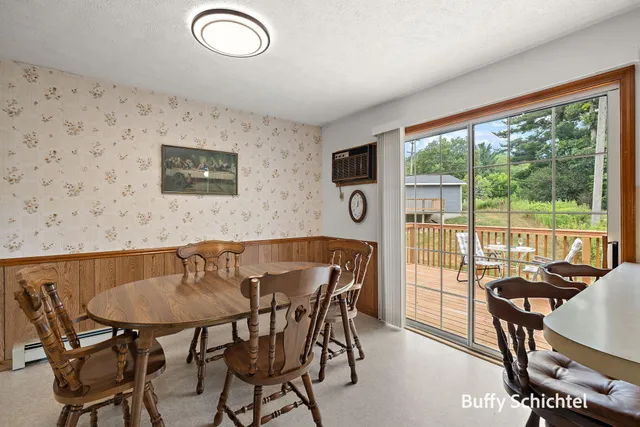 $325,000 | 211 York View Place Northwest, Comstock Park, MI 49321