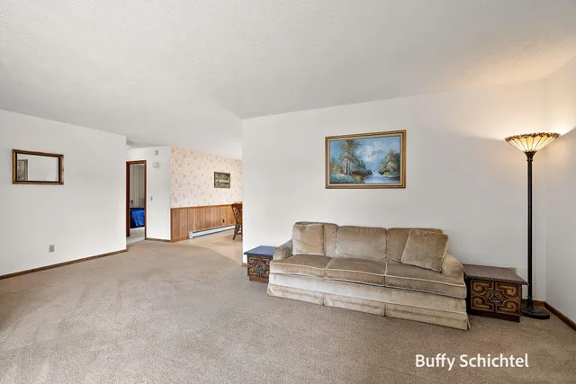 $325,000 | 211 York View Place Northwest, Comstock Park, MI 49321