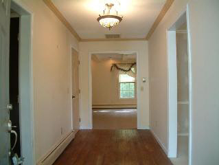 3091 Dean Road Lambertville, MI 48144 - Photo 2 of 12 Central Entry View