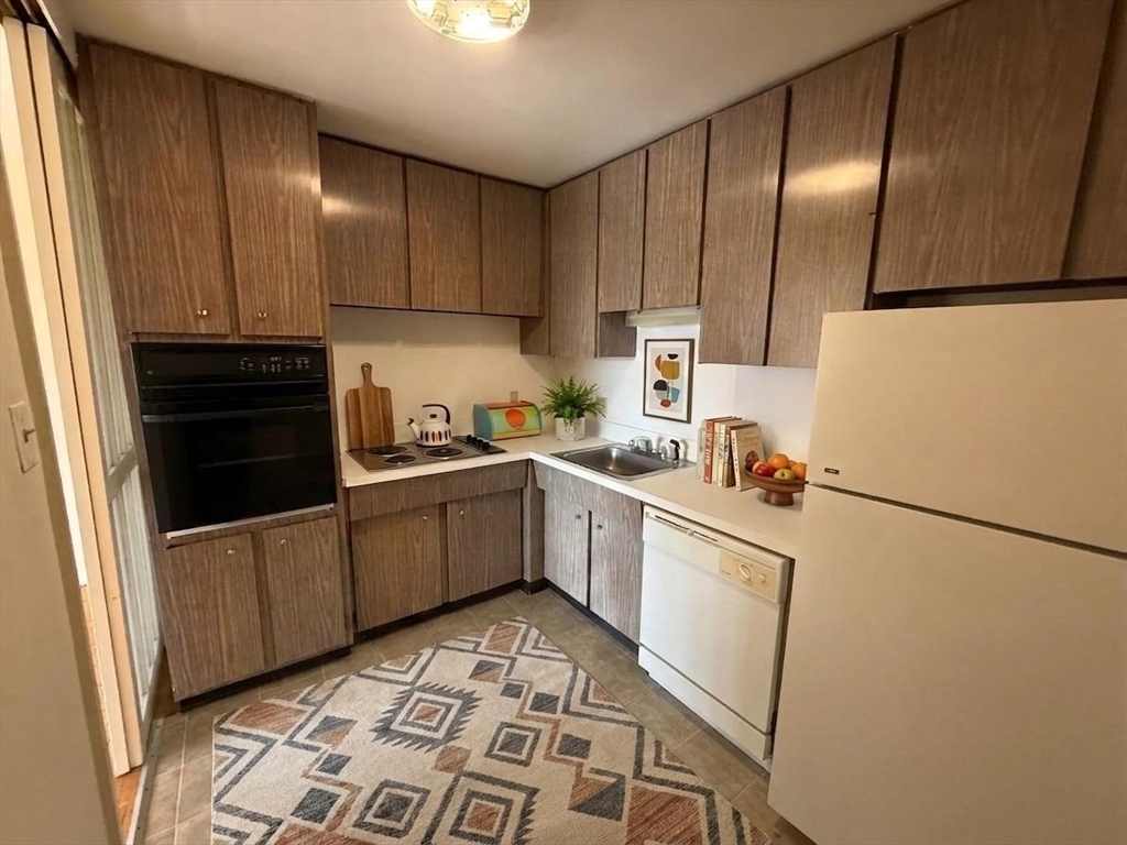 125 Chiswick Road, Unit 208 Boston, MA 02135 - Photo 3 of 12