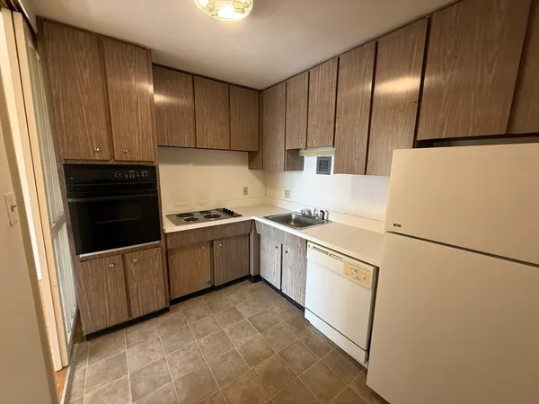 $2,600 | 125 Chiswick Road, Unit 208, Boston, MA 02135