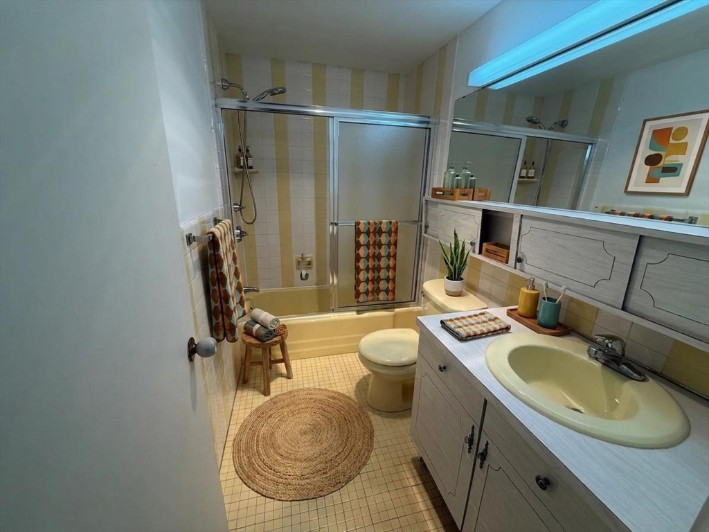 125 Chiswick Road, Unit 208 Boston, MA 02135 - Photo 7 of 12