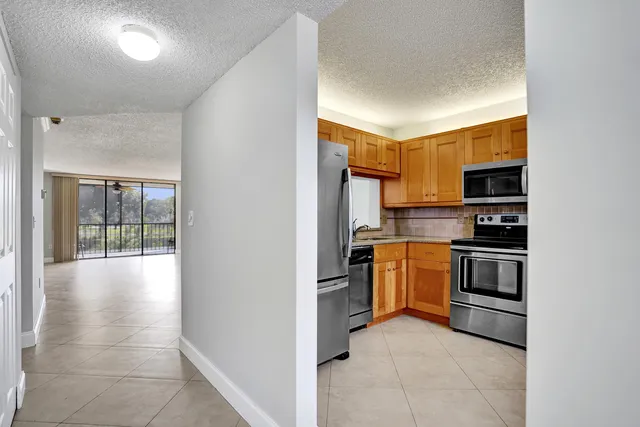 $299,000 | 6530 Boca Del Mar Drive, Unit 232, Boca Raton, FL 33433