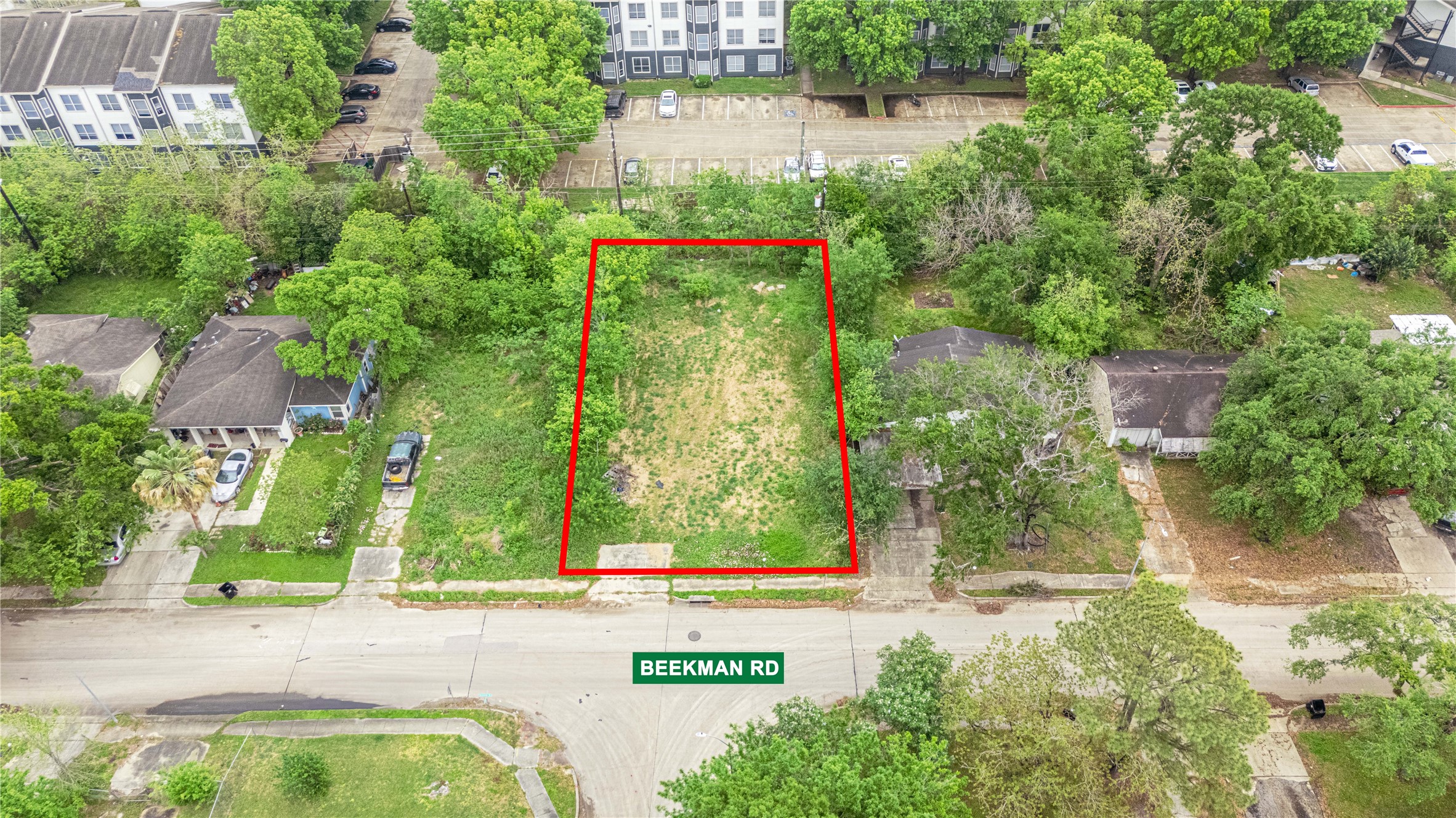 6031 Beekman Road Houston, TX 77021 - Photo 6 of 6 an aerial view of a houses with yard