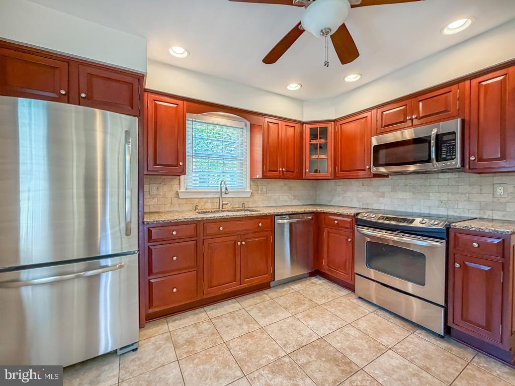 1237 Pine Grove Road Yardley, PA 19067 - Photo 11 of 43