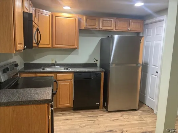 $1,200 | 311 High Street, Watertown, NY 13601