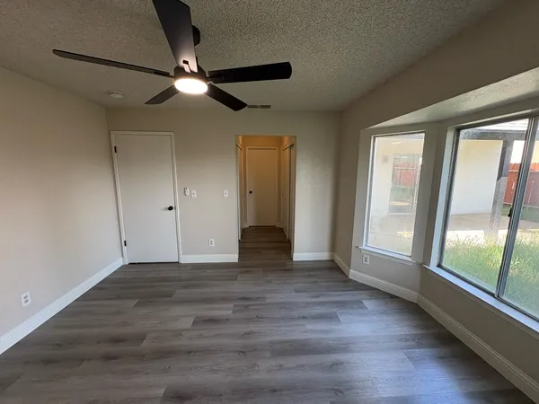 $449,900 | 2071 East Cromwell Avenue, Fresno, CA 93720