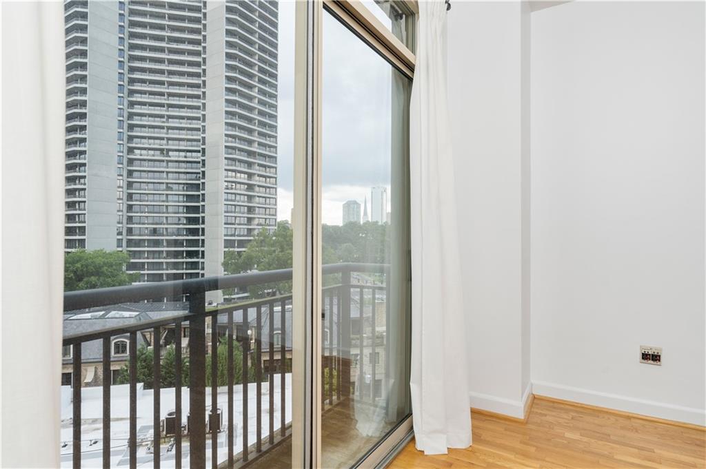 2626 Peachtree Road Northwest, Unit 1008 Atlanta, GA 30305 - Photo 19 of 29