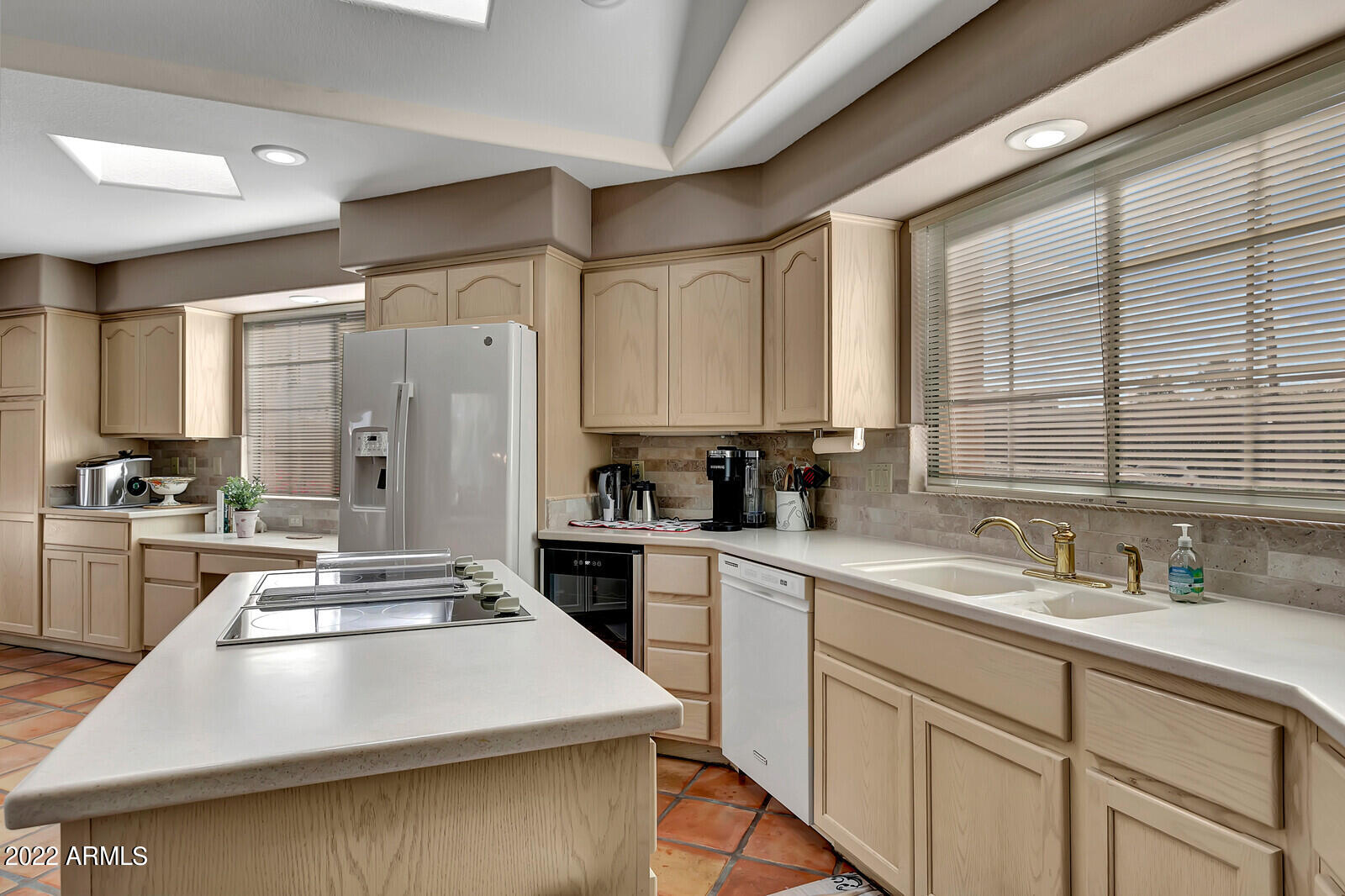 25634 North Quail Haven Drive Rio Verde, AZ 85263 - Photo 14 of 74 Kitchen with view