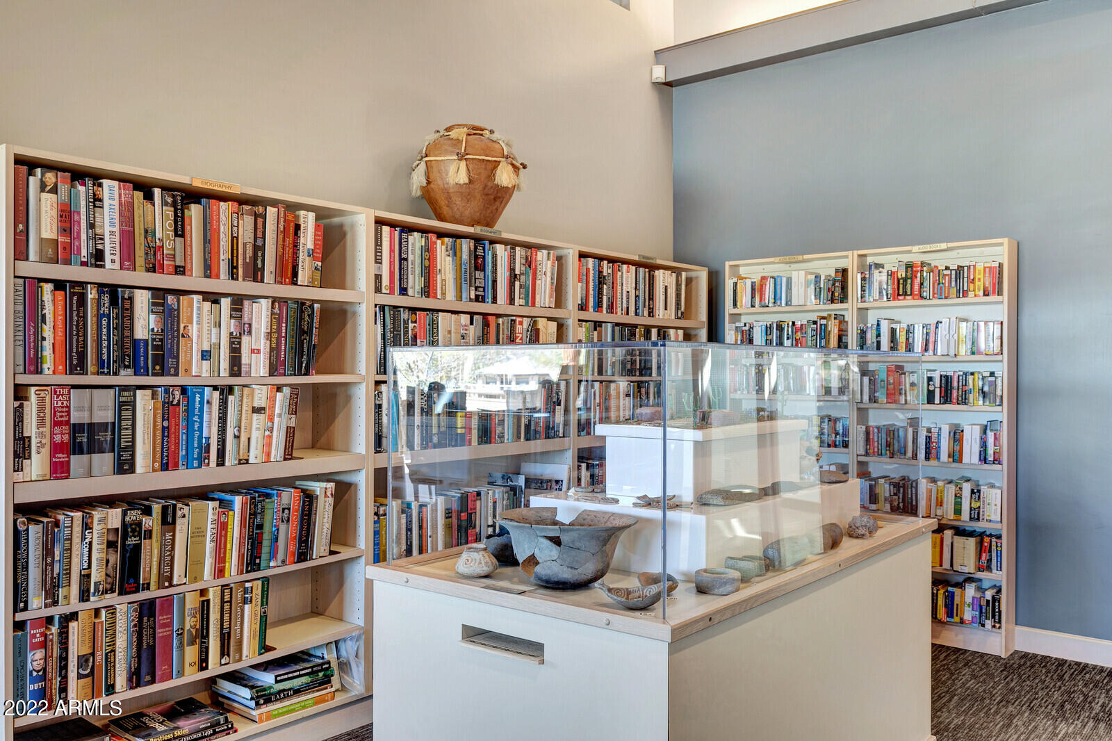 25634 North Quail Haven Drive Rio Verde, AZ 85263 - Photo 69 of 74 Community Library