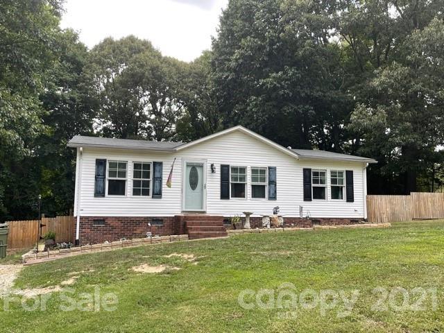 106 Thunder Road China Grove, NC 28023 - Photo 1 of 17 Gallery Image 1