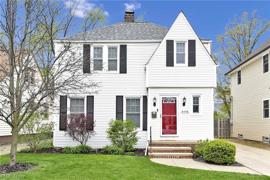 3458 Doris Road Cleveland, OH 44111 - Photo 1 of 35 Gallery Image 1