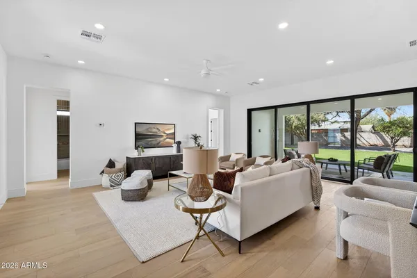 $1,095,999 | 6818 North 13th Street, Phoenix, AZ 85014