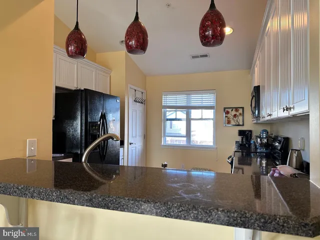 $2,300 | 18879 Forgotten Harbor Court, Unit 103, Rehoboth Beach, DE 19971