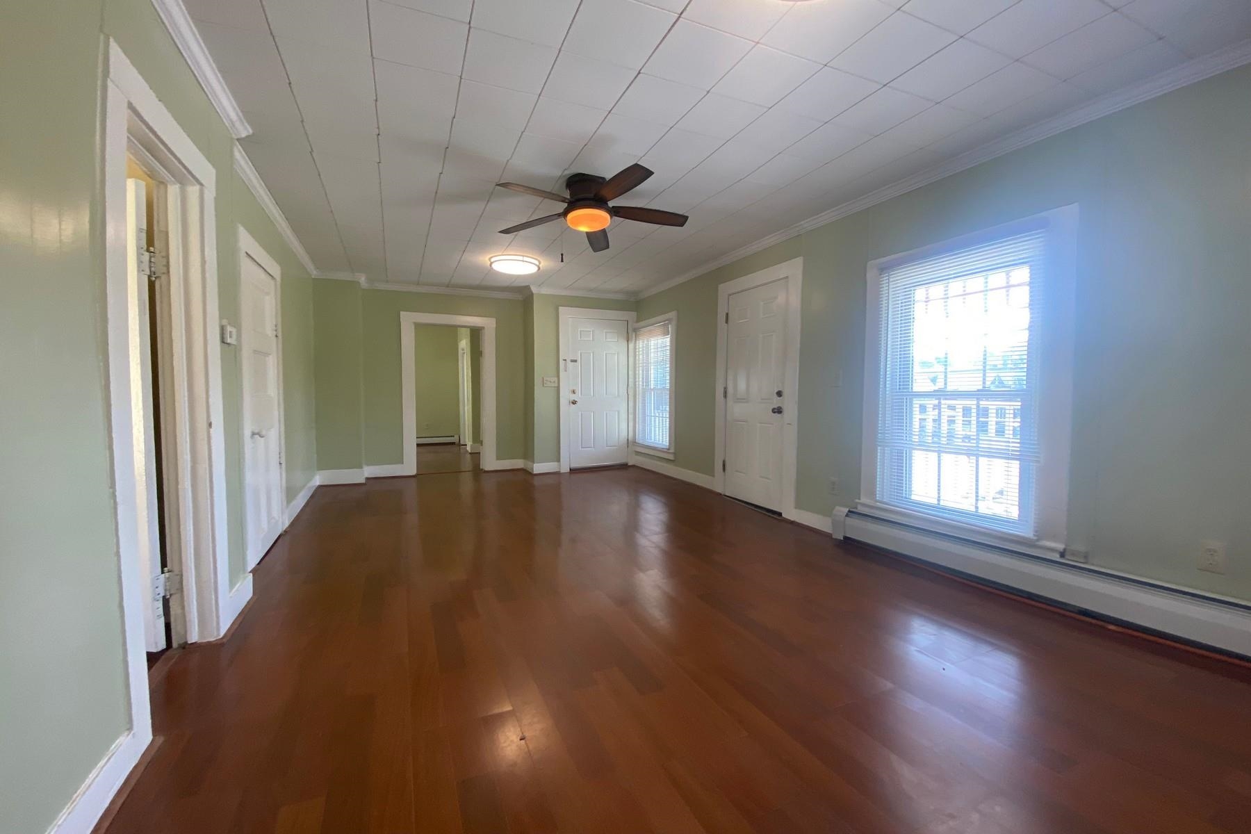 33 Crescent Street Rutland, VT 05701 - Photo 11 of 22 Gallery Image 11