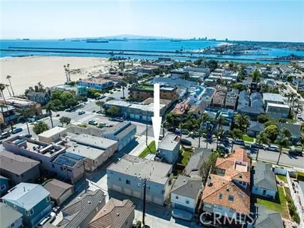 $3,775,000 | 114 4th Street, Seal Beach, CA 90740