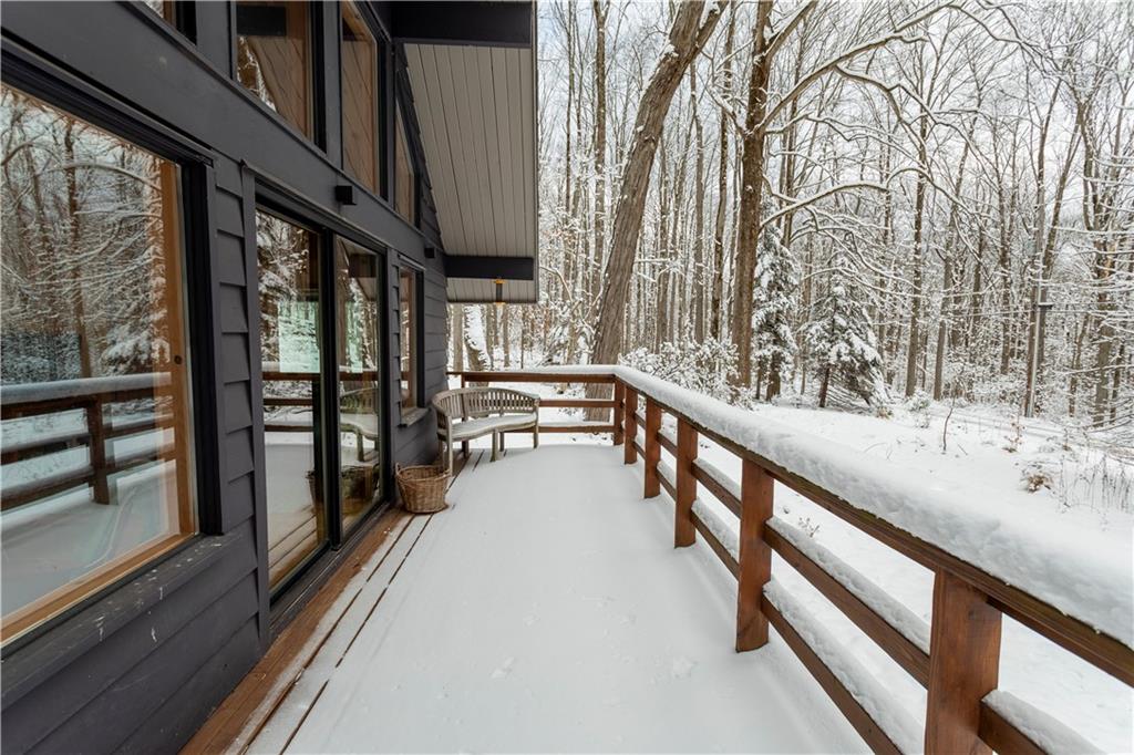 136 Demount Road Somerset, PA 15501 - Photo 4 of 29 Gallery Image 4