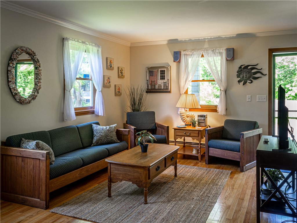 21 Annandale Terrace Newport, RI 02840 - Photo 5 of 17