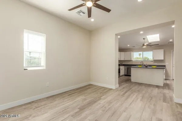 $2,000 | 814 South 1st Avenue, Phoenix, AZ 85003