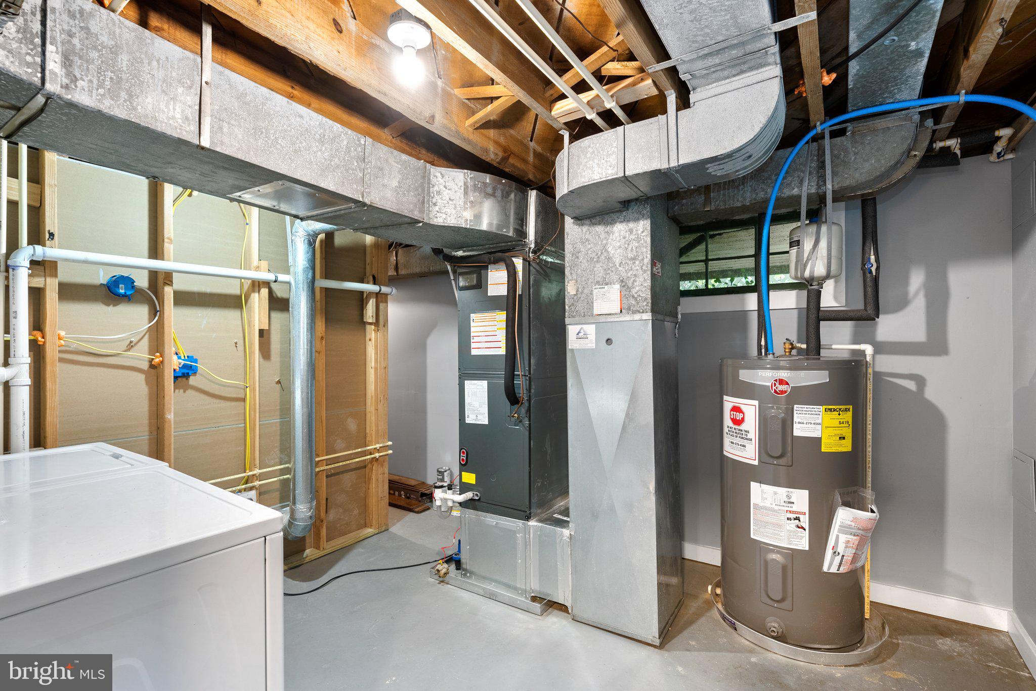 8713 Reading Road Silver Spring, MD 20901 - Photo 35 of 49 a utility room with dryer and washer