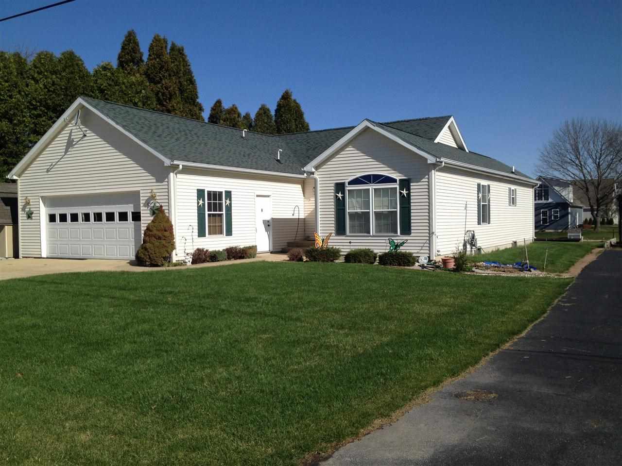 2010 Smith Court Rochester, IN 46975 - Photo 2 of 18