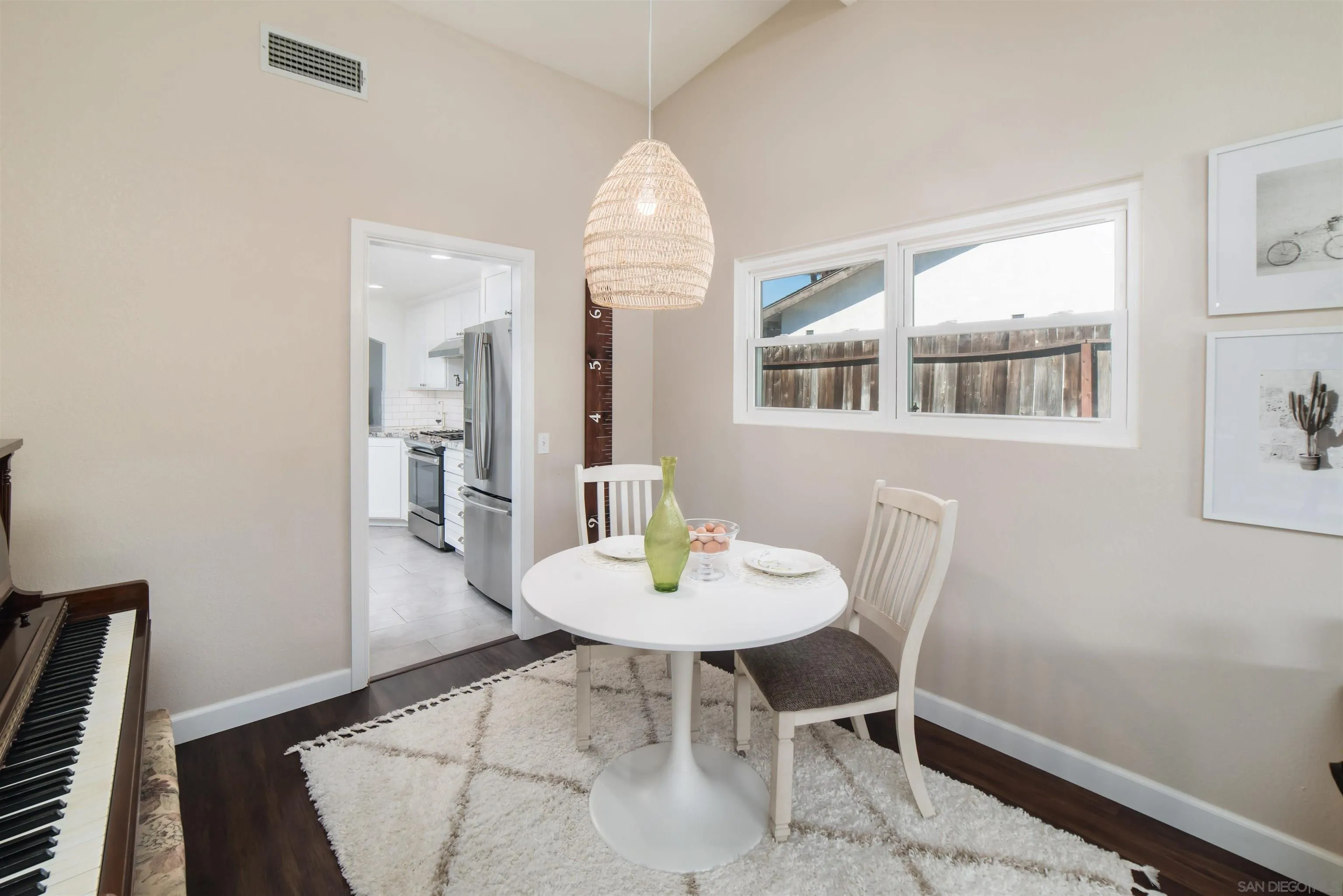 143 Amigos Way Fallbrook, CA 92028 - Photo 9 of 31 Gallery Image 9