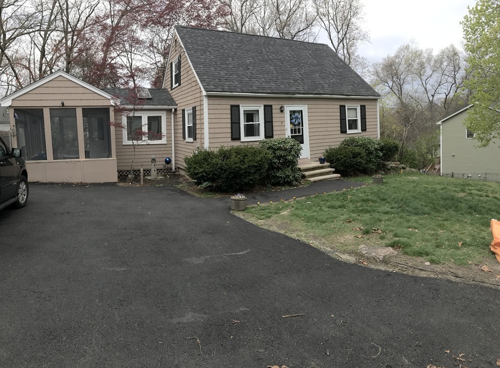 5 Woodbury Road Billerica, MA 01821 - Photo 13 of 14 Gallery Image 13
