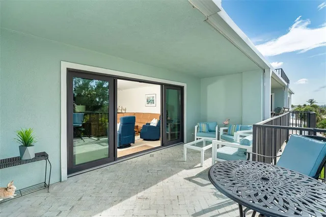 $825,000 | 50 Meredith Drive, Unit 9, Englewood, FL 34223