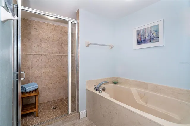 $825,000 | 50 Meredith Drive, Unit 9, Englewood, FL 34223