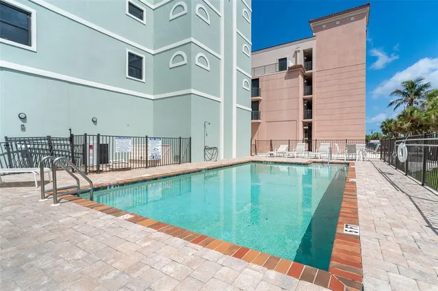 $825,000 | 50 Meredith Drive, Unit 9, Englewood, FL 34223