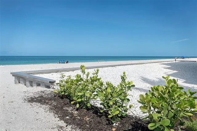 $825,000 | 50 Meredith Drive, Unit 9, Englewood, FL 34223