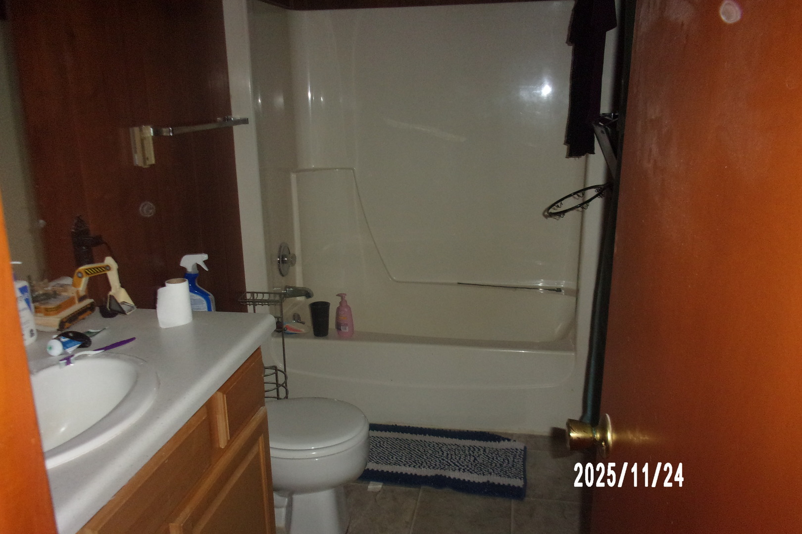 431 South 5th Street Watseka, IL 60970 - Photo 11 of 11 a bathroom with a sink a toilet and shower