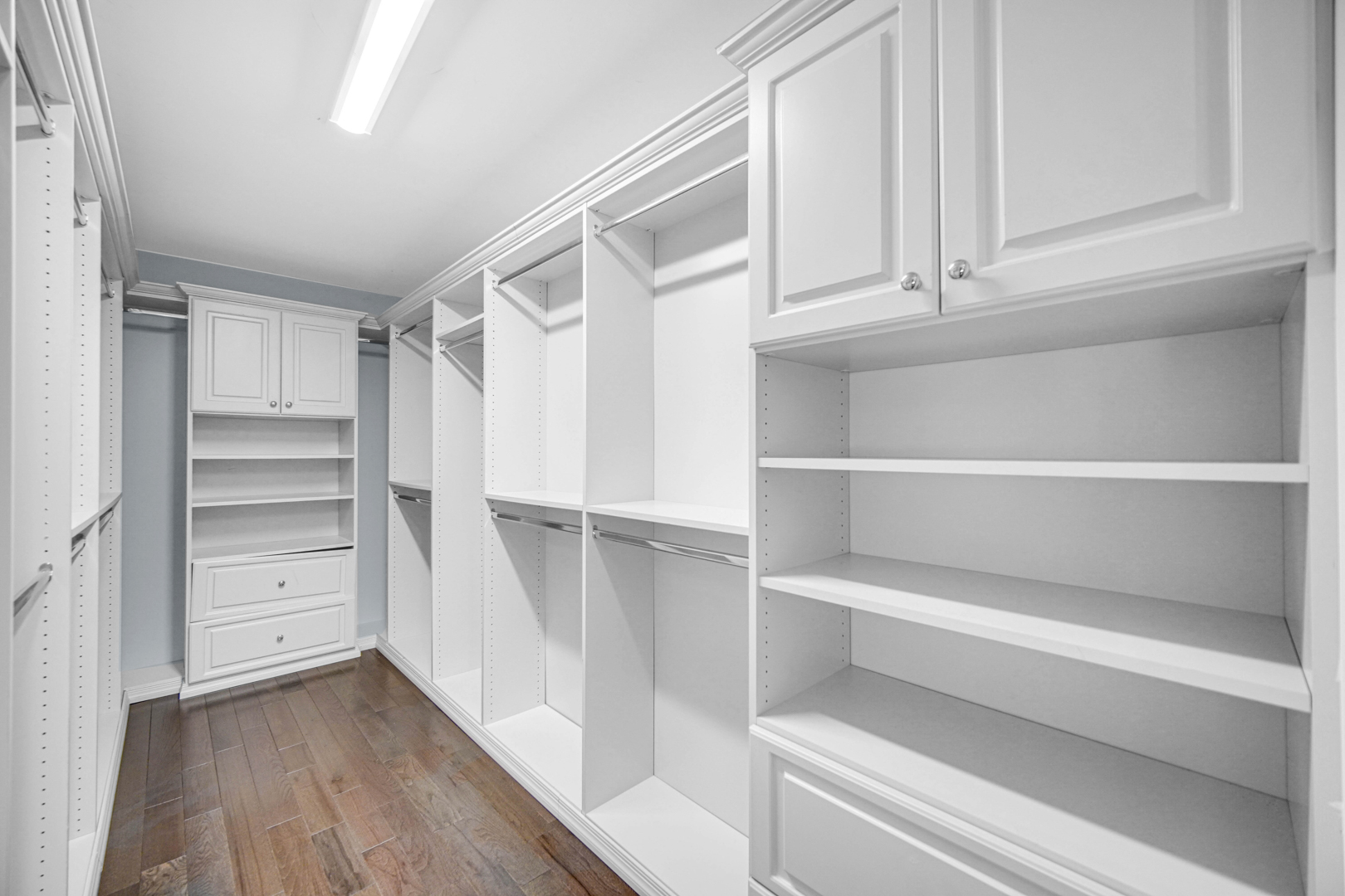 15516 Frontage Road Markham, IL 60428 - Photo 22 of 36 a view of walk in closet with empty racks