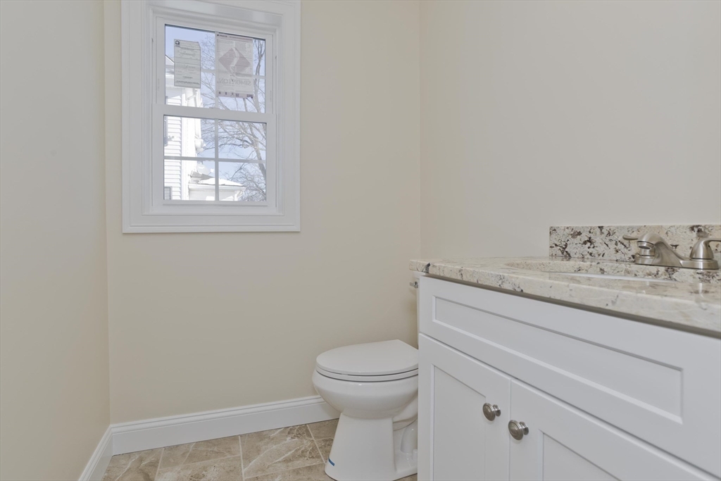 37 Ontario Street Springfield, MA 01104 - Photo 20 of 40