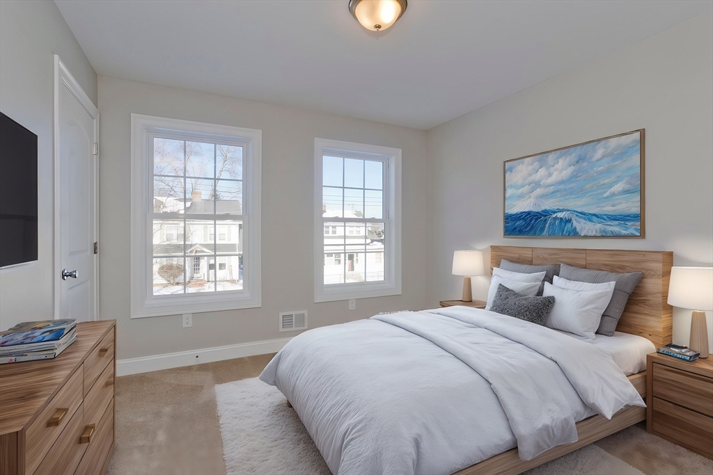 37 Ontario Street Springfield, MA 01104 - Photo 22 of 40