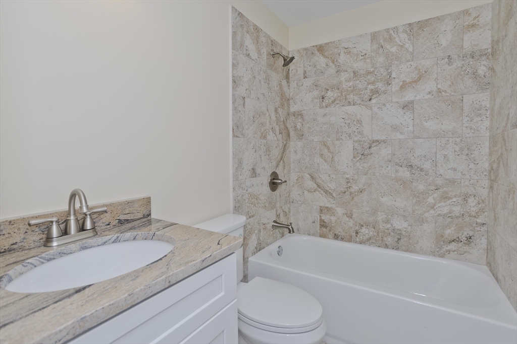 37 Ontario Street Springfield, MA 01104 - Photo 26 of 40
