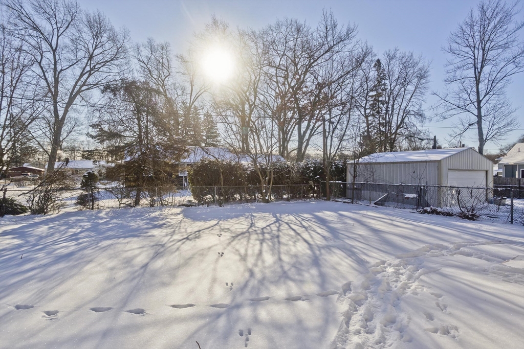 37 Ontario Street Springfield, MA 01104 - Photo 39 of 40