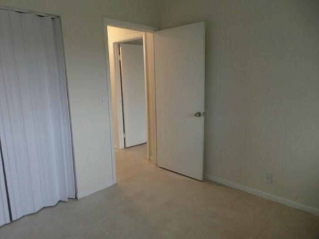 200 Nottingham Circle, Unit J Greenacres, FL 33463 - Photo 11 of 12 Ekran Resmi 2025-08-26 12.26.38