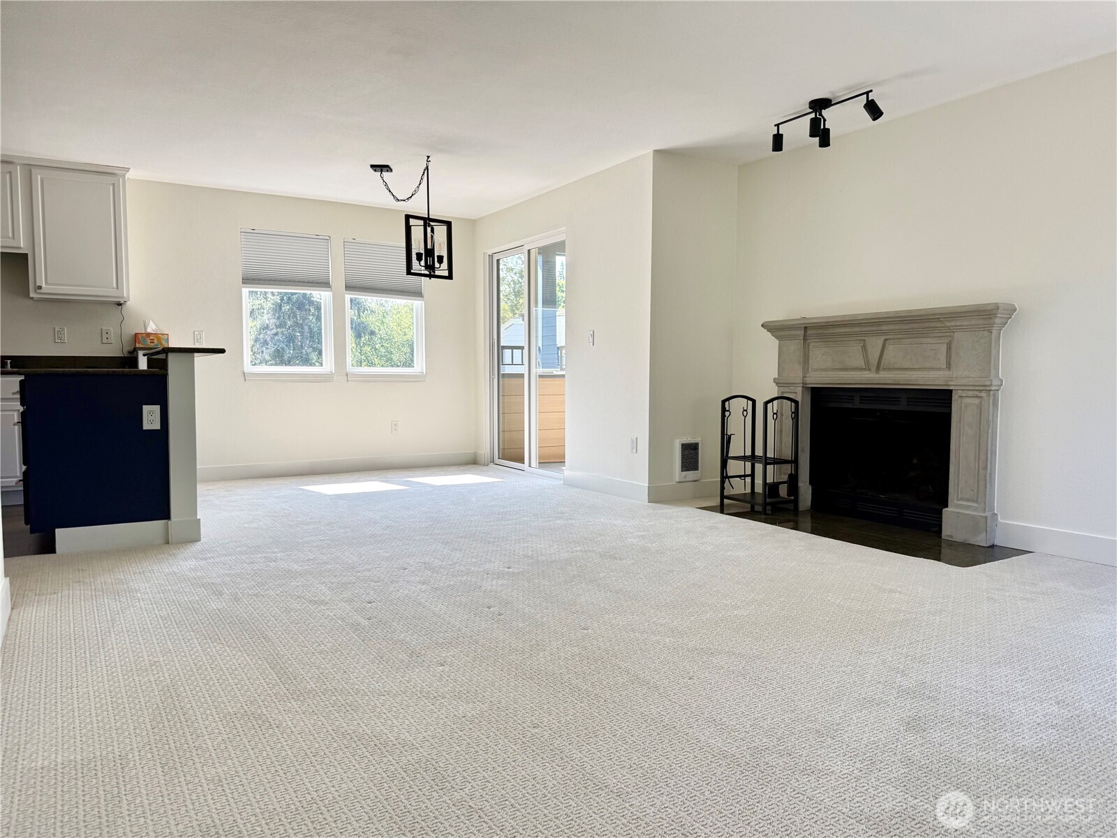 20324 Bothell Everett Highway, Unit F301 Bothell, WA 98012 - Photo 6 of 20 Gallery Image 6