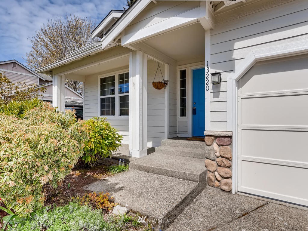13220 Southeast 188th Place Renton, WA 98058 - Photo 3 of 27 Gallery Image 3