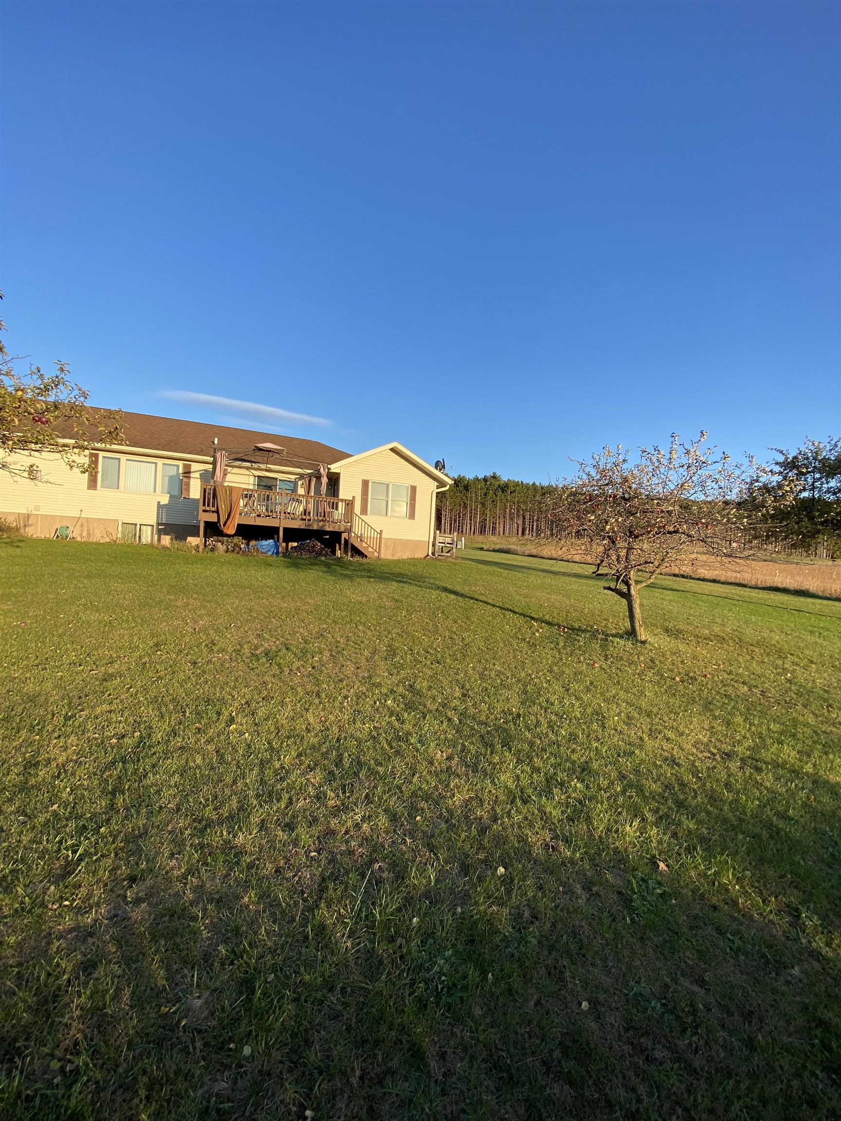 2404 County Rd J Rosholt, WI 54473 - Photo 1 of 1