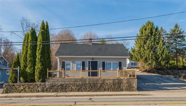 $2,800 | 670 Putnam Pike, Smithfield, RI 02828