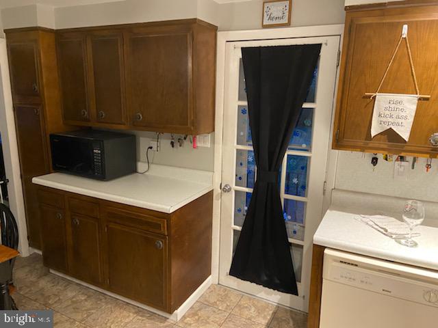 2212 Dutch Mill Road Newfield, NJ 08344 - Photo 4 of 36 Kitchen -Back door