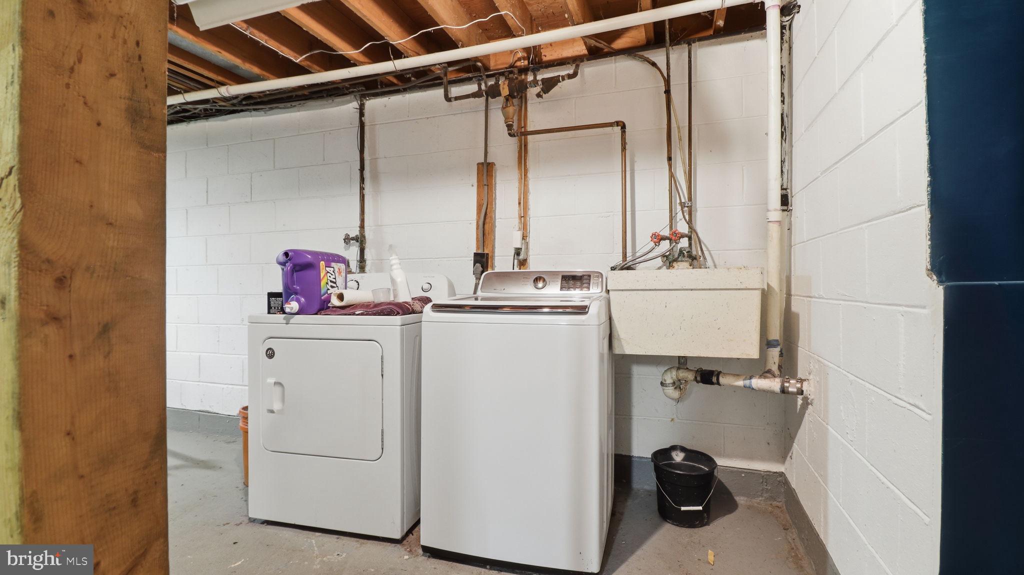 13408 Kris Ran Court Fort Washington, MD 20744 - Photo 28 of 49 Lower level laundry area