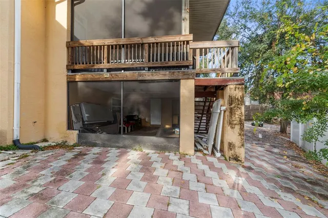 a view of a outdoor space with a tree