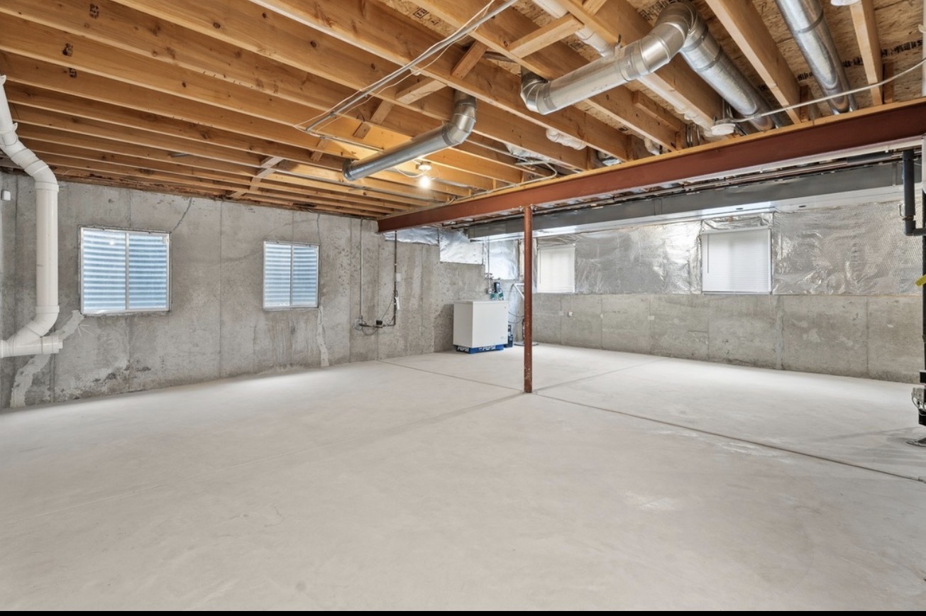 412 Clifton Lane Bolingbrook, IL 60440 - Photo 12 of 12 a view of an empty room