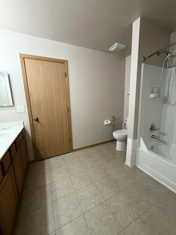 $3,200 | 412 Clifton Lane, Bolingbrook, IL 60440