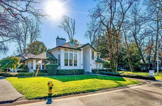 $2,650,000 | 934 Fairway Drive, Sonoma, CA 95476