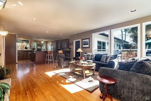 $2,500,000 | 934 Fairway Drive, Sonoma, CA 95476