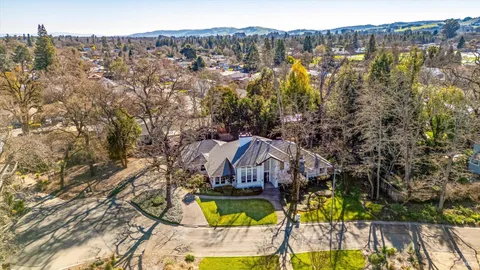 $2,500,000 | 934 Fairway Drive, Sonoma, CA 95476